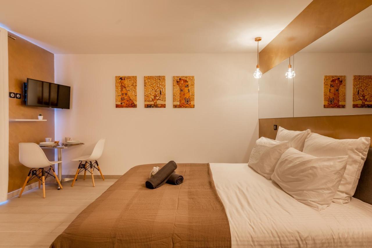 Double 6 Persons Near - Fairytale Factory * Bussy-Saint-Georges