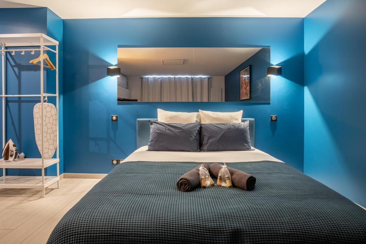 Double 6 Persons Near - Fairytale Factory Apartment