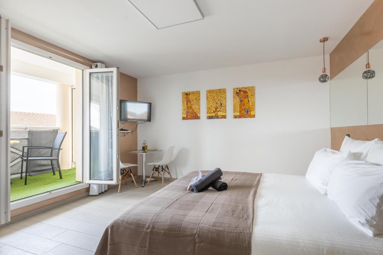 Apartment Double 6 Persons Near - Fairytale Factory