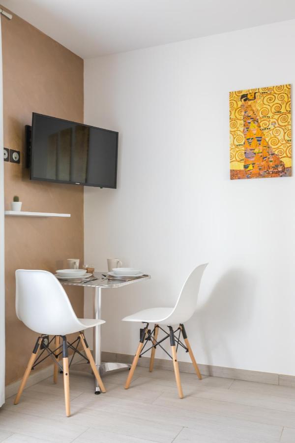 Double 6 Persons Near - Fairytale Factory * Bussy-Saint-Georges